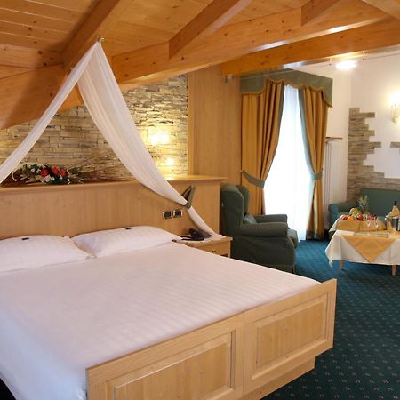 Hotel Gran Vacanze Rooms & Apartments Дімаро Екстер'єр фото