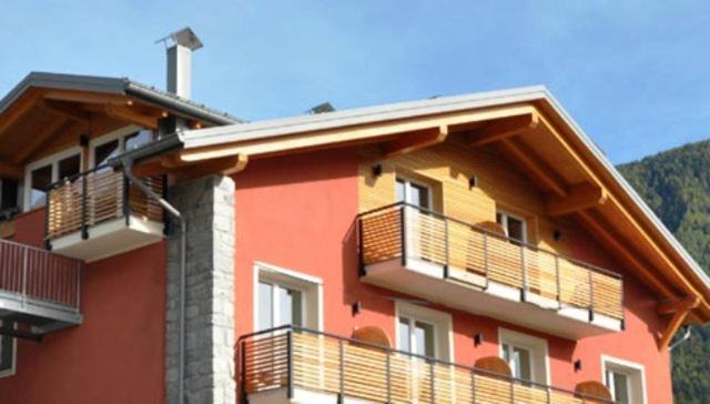 Hotel Gran Vacanze Rooms & Apartments Дімаро Екстер'єр фото