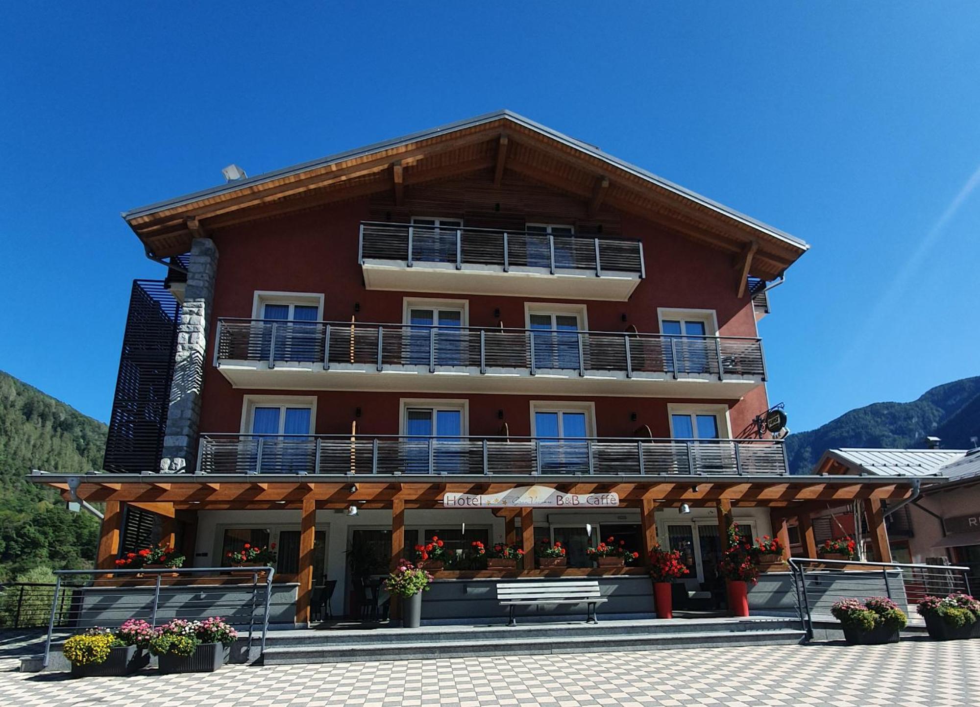 Hotel Gran Vacanze Rooms & Apartments Дімаро Екстер'єр фото