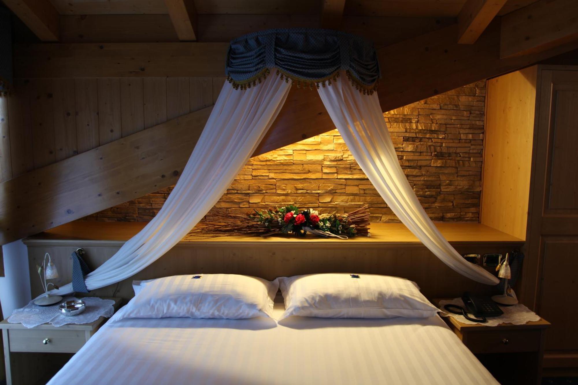 Hotel Gran Vacanze Rooms & Apartments Дімаро Екстер'єр фото