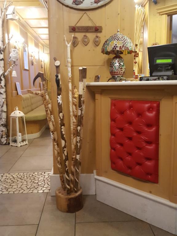 Hotel Gran Vacanze Rooms & Apartments Дімаро Екстер'єр фото