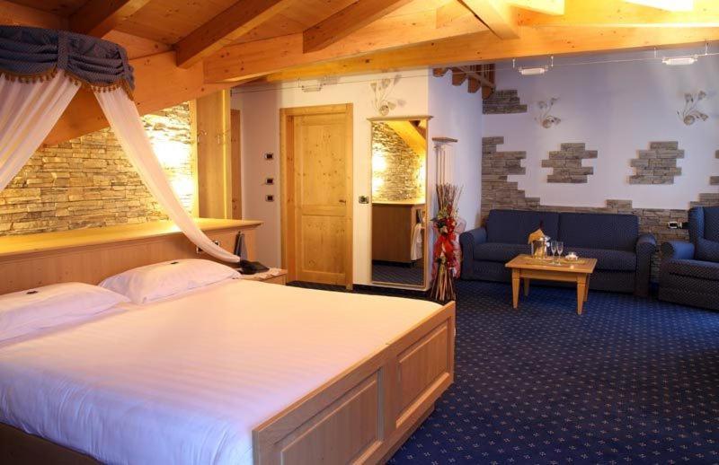 Hotel Gran Vacanze Rooms & Apartments Дімаро Номер фото