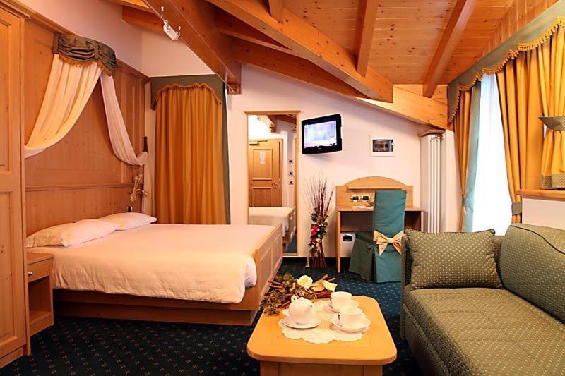 Hotel Gran Vacanze Rooms & Apartments Дімаро Номер фото