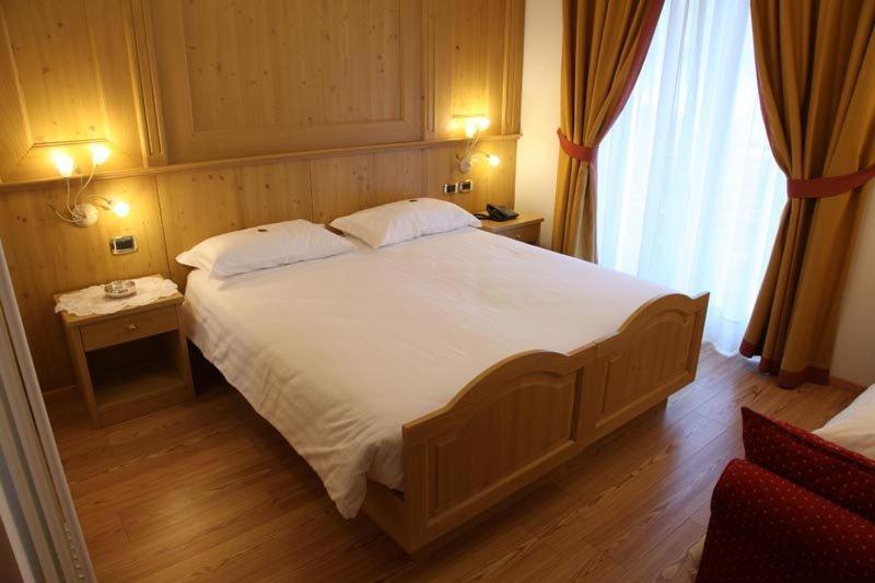 Hotel Gran Vacanze Rooms & Apartments Дімаро Номер фото